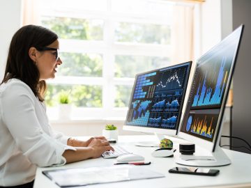 Why Data-Driven Small Businesses Are Winning in Today’s Economy