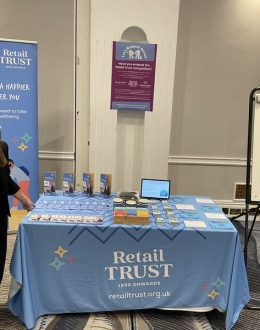 Why Some LA Small Businesses Are Winning Customers Without Lowering Prices