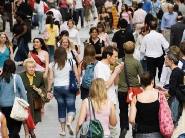 Los Angeles Growth Is Stalling as Immigration Slows and Residents Move Out