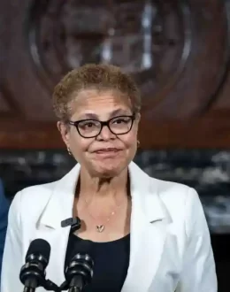 LA Budget Deal: $14.85B Plan Avoids Layoffs, Backs Safety and Homelessness Efforts