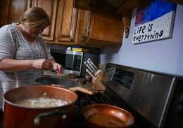 As Grocery Costs Surge, Republicans Move to Slash $200M From WIC