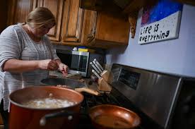 As Grocery Costs Surge, Republicans Move to Slash 0M From WIC