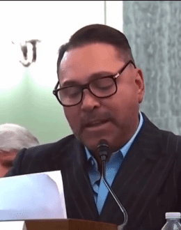 Oscar De La Hoya Warns Senate: Boxing Reform Could Put Fighters at Risk