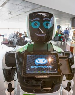 Latino-Owned Businesses Turn to AI Customer Service as Costs Rise, but Trust Risks Could Be High