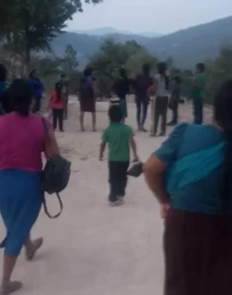 Guerrero: Mothers Spend May 10th Fleeing Escalating Violence by “Los Ardillos”