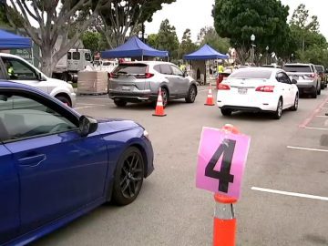 Thousands Line Up for Food in Los Angeles Amid Rising Inflation and CalFresh Cuts