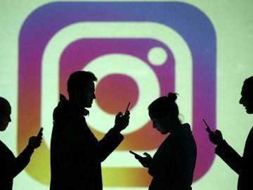 Instagram Can Now Read Private Messages. Will Kids Be Safer, or Just More Targeted?