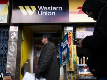 More Digital, Less Cash: What Migrants Can Do After Trump’s New Remittance Restrictions