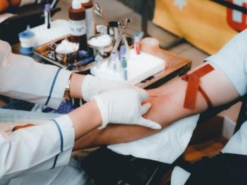 New Colon Cancer Screening Options Could Help More Latino Californians Get Tested Without a Colonoscopy