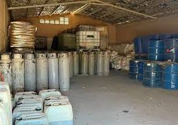 Federal forces discover warehouse containing over 24,000 liters of methamphetamine and chemicals in Sinaloa; one person arrested