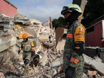Mexican soldiers pull 9-year-old boy alive from rubble in Venezuela after 72 hours trapped