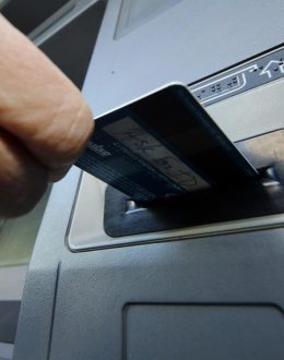 LAUSD Takes Slow Path to California’s New Financial Literacy Mandate
