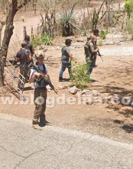 Google Street View Vehicle Encounters Group of CJNG Hitmen in Culiacán, Sinaloa; Curiosity Draws Everyone Out to Look