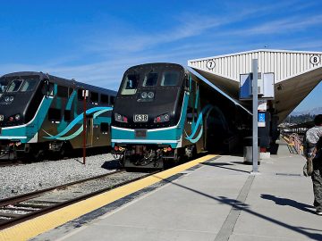 Metrolink Launches Contactless Payment Pilot Ahead of FIFA World Cup