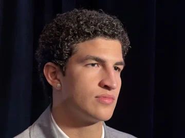 Karim López moved to tears after being selected in the first round of the NBA Draft