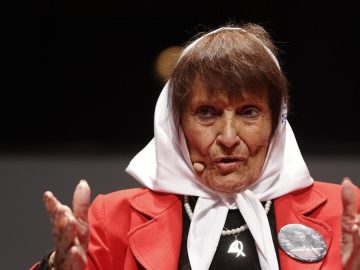 Taty Almeida, a Mother of Plaza de Mayo and a symbol of the struggle for memory and truth in Argentina, has died.