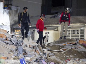 Earthquake in Venezuela: The U.S. Geological Survey estimates a 42% probability of a death toll between 10,000 and 100,000.