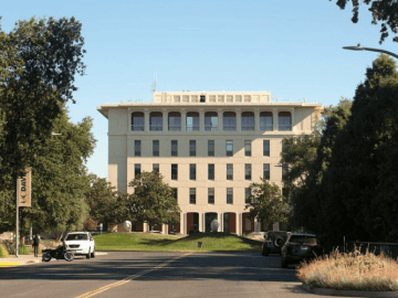 UC Davis Admitted a Record Number of Students. But Latino Admissions Didn’t Reach a New High. Here’s Why.