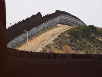 This year, deportations up 35%; 75,750 Mexicans returned from the US in 5 months