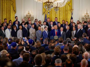 Kiké Hernández Opts Out as Dodgers Ignore Calls to Skip White House Visit