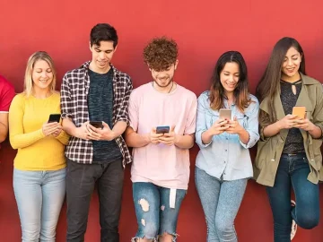 How Gen Z Is Learning About Money: Social Media, Financial Literacy and the New Generation of Personal Finance