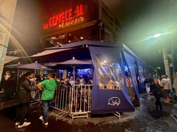 English fans throw a party in Mexico City ahead of the match and go viral