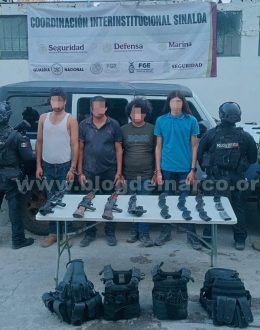 Four gunmen were arrested following a pursuit in the community of El Recreo, Mazatlán, Sinaloa.