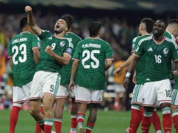 Mexico vs. England: The CONFIRMED lineup for El Tri in the Round of 16, Gilberto Mora starts
