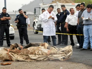 “El Mayo” apologizes “to all those who have suffered” crimes committed by the Sinaloa Cartel and warns that the violence in Mexico must end.