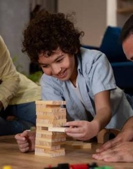 Los Angeles Heat Advisory: Screen-Free Indoor Activities for Latino Families, Seniors, and Children