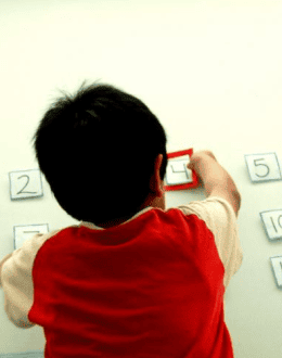 Trump Administration Considers Autism and Vaccine Order. What California Latino Families Should Know
