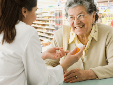 Prescription Drug Prices Fell at Their Fastest Rate in More Than 60 Years. What It Means for Latino Families
