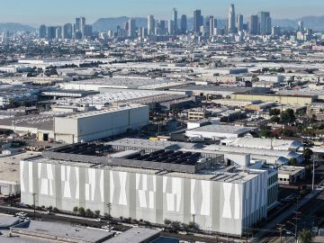 AI’s Hidden Footprint: As Data Centers Expand in California, Schools and Students Face New Questions
