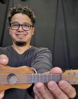 El Juglar del Son: He Said Goodbye Amid Tears, Blessings and Music, but the Son Jarocho Lives On in Tlalixcoyan