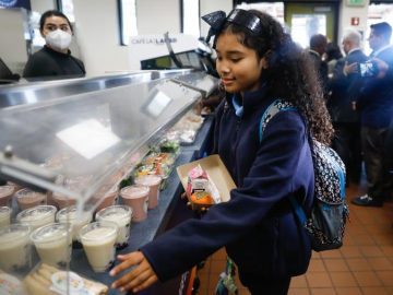 Are American Schools Giving Children Enough Time to Eat—or Merely Enough Time to Finish?