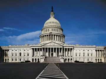 The 1% Problem: Why Almost No Lawmakers Have Ever Worked a Working-Class Job