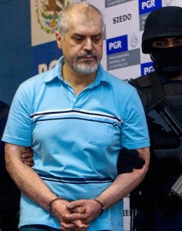 Never mind! Eduardo Arellano Félix—known as “El Doctor” and former leader of the Arellano Félix Cartel—has withdrawn his *amparo* (constitutional protection) petition regarding alleged torture at the Altiplano prison.