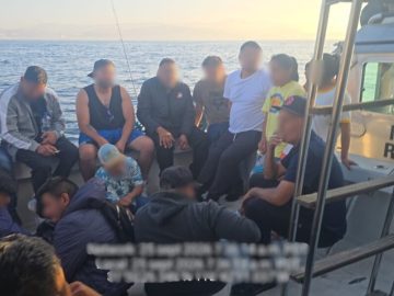 Two vessels carrying 45 migrants intercepted in Ensenada waters