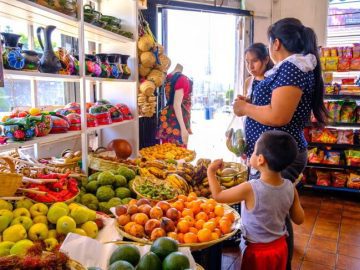 California Wants Healthier Food. In Los Angeles, Many Families Still Struggle to Put Food on the Table