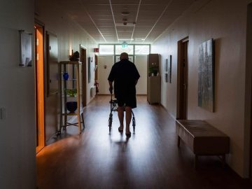 Millions Turn to Hospice at the End of Life. Latino Patients Are Less Likely to Receive It and May Be More Likely to Lose It