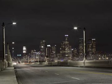 More Than 80,000 Los Angeles Streetlights Are at the End of Their Life