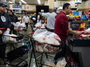 When Eating Hurts: LA Groceries Take a Bigger Bite From Lower Incomes