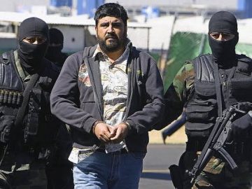 Rosaries, Santería, and a Cuban spiritual advisor: Arturo Beltrán Leyva’s “à la carte” faith