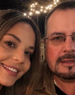 A group of hitmen intercepted and executed the father of Julieta Isamar Camacho García, the PAN mayor of Huanusco, Zacatecas.