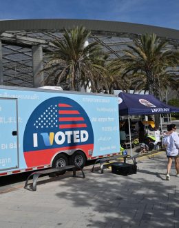 Mobile Voting Brings Election Access Into Los Angeles Communities