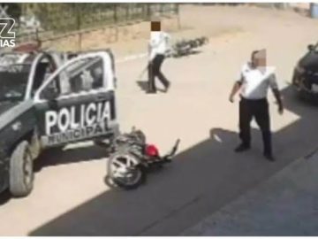 Video captures a fight involving youths with machetes in the San Miguel Zapotitlán district of Ahome, Sinaloa; two individuals have been arrested