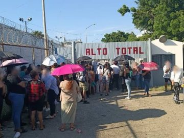 Mazatlán prison resumes family visits following a wave of violence that left 12 dead