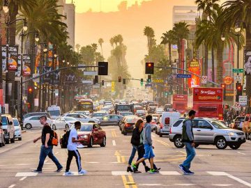 Stuck in Traffic, Still Driving Too Fast: Los Angeles’ Two Road Problems