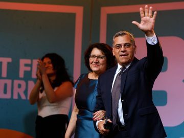 Carolina Reyes and Xavier Becerra: The Woman Behind the Political Journey and a Story of Her Own