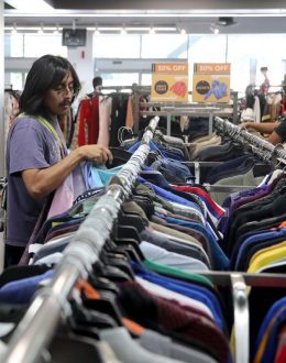 As Living Costs Rise, More Californians Turn to Secondhand Goods to Make Ends Meet